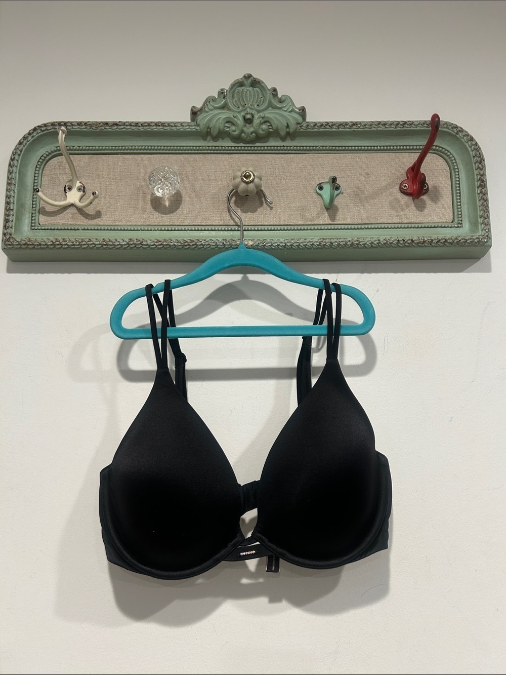 Victoria's Secret Black VERY Sexy Double-Strap Push-Up Bra 32DD